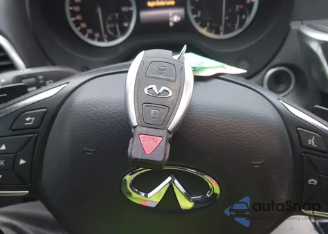 2017 Infiniti Qx30 Premium z USA, uszkodzony, nr VIN SJKCH5CP3HA027322